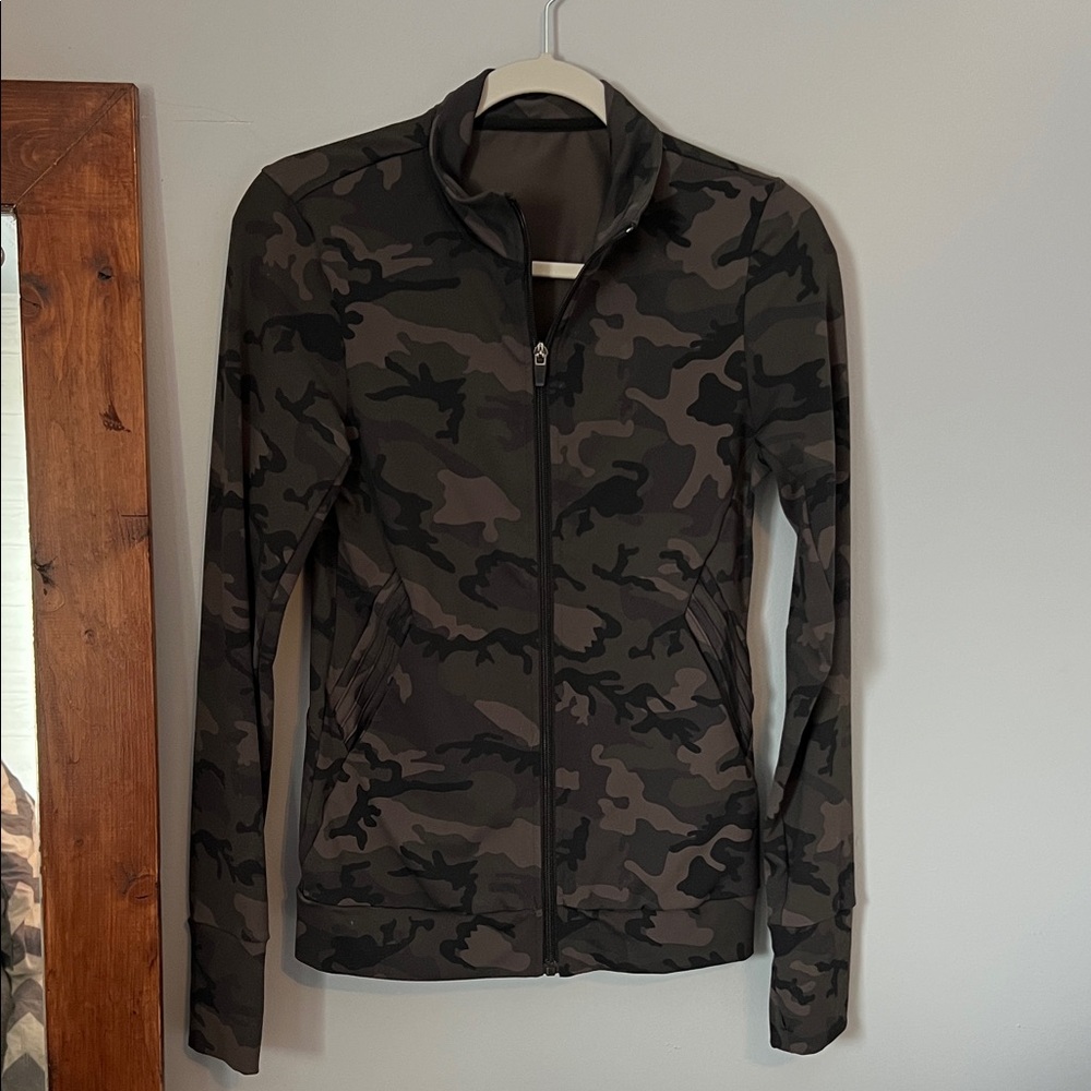 Women's Camouflage Utility Jacket